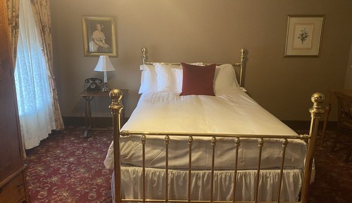 Deluxe Room, 1 Queen Bed (Louisa)