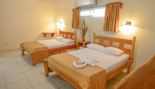 Deluxe Quadruple Room