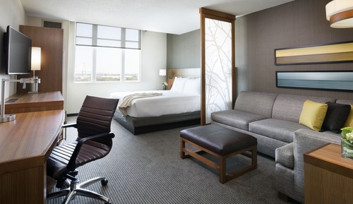 Room, 1 King Bed (High Floor)