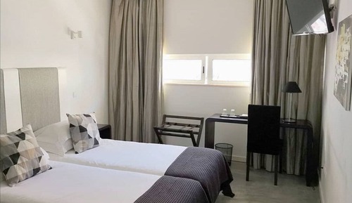Economy Twin Room
