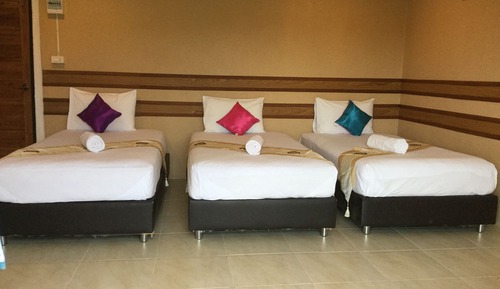 Classic Room 3 Single Bed