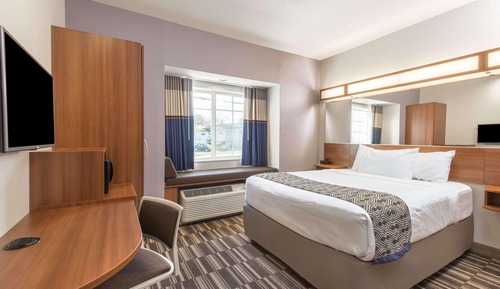 Room, Accessible, Refrigerator