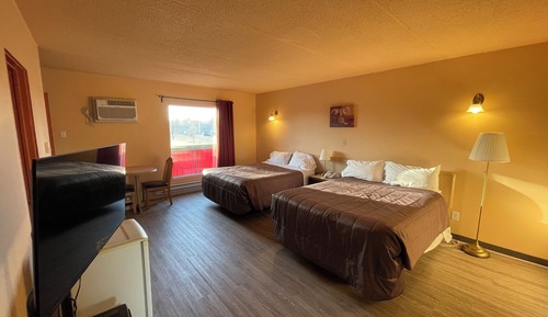 Classic Room, 2 Double Beds, Non Smoking