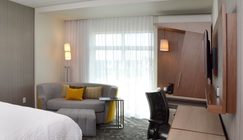 Room, 1 King Bed with Sofa bed, Non Smoking (Hearing Accessible)