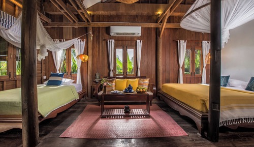 King Suite with Pool View
