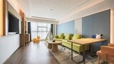 Superior Studio Suite, City View