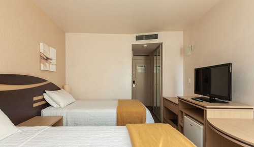 Deluxe Twin Room, City View