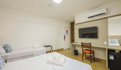 Standard Triple Room, City View