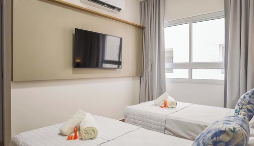 Standard Twin Room, City View