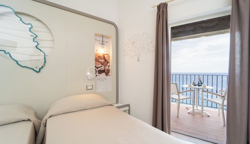Family Room, Sea View