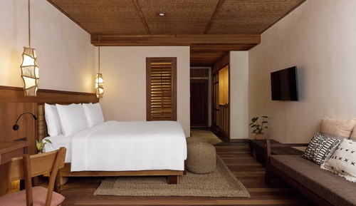 Premium Room, 1 King Bed, City View