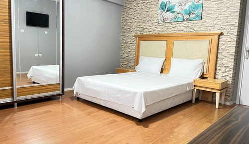 Basic Double Room Single Use, City View