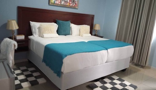Classic Twin Room