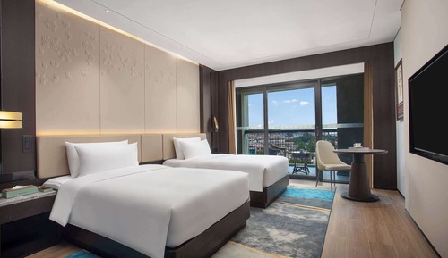 Deluxe Room, 2 Double Beds, Smoking