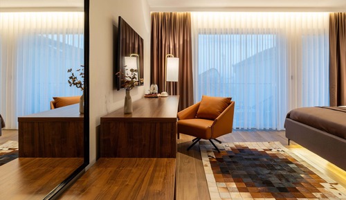 Economy Double Room, Balcony, Courtyard View