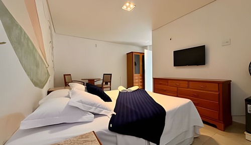 Senior Suite