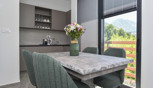 Premium Apartment