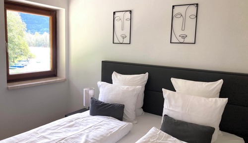 Deluxe Apartment, 2 Bedrooms, Lake View, Mountainside