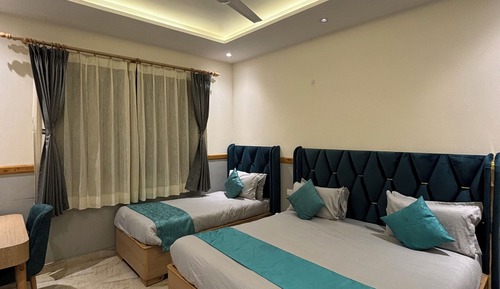 Luxury Triple Room, Park View