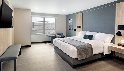 Standard Room, 1 King Bed