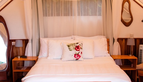 Romantic Tent, Terrace, Mountain View