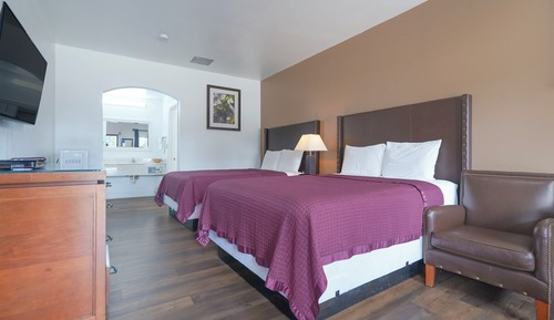 Quadruple Room, 2 Double Beds, Non Smoking