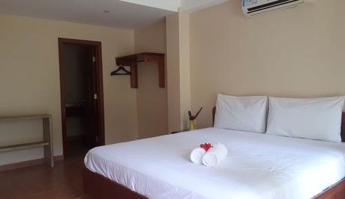 Basic Double Room, Pool View