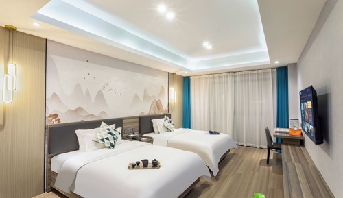 Superior Double or Twin Room, 2 Double Beds, Balcony, City View