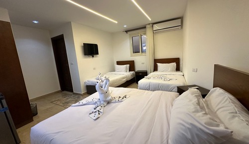 Family Apartment, Mountain View