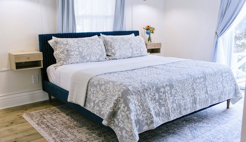 Junior Suite, 1 King Bed, Balcony, Harbor View