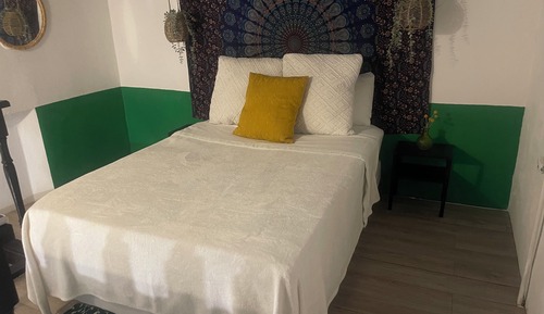 Standard Double Room (5)