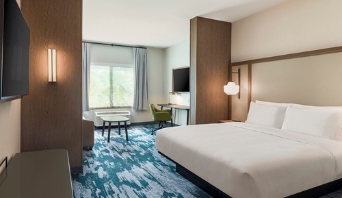 Suite, 1 King Bed with Sofa bed, Non Smoking