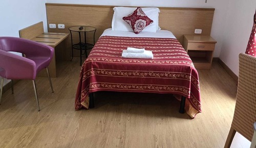 Deluxe Single Room