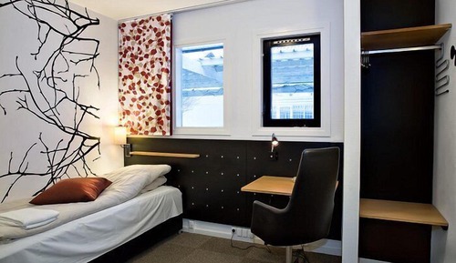 Basic Single Room, Patio