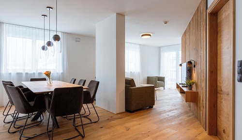 Three-Bedroom Apartment with Balcony