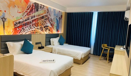 Executive Twin Room, City View