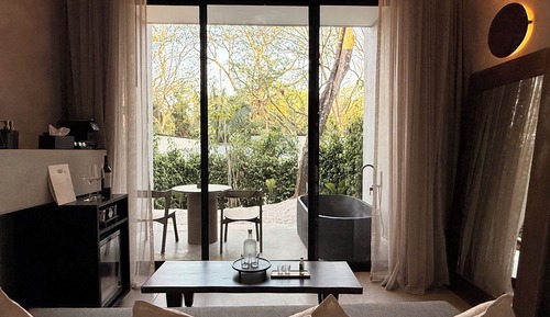 Esh One Bedroom Villa + Exterior Bathtub