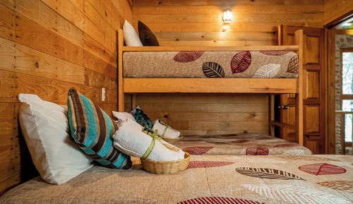 Grand Cabin