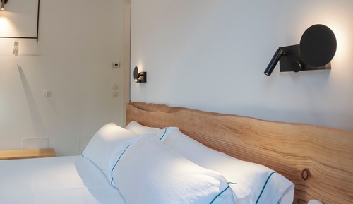 Bungalow con vista de jardin