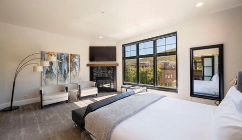 Lespri Suites