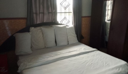 Premium Single Room, Mixed Dorm, Courtyard View