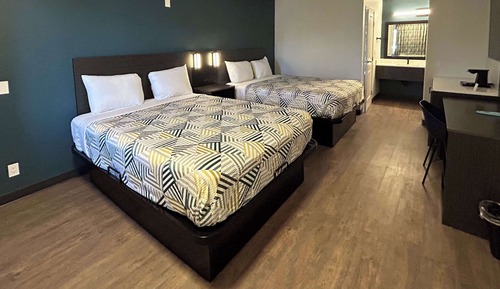 Standard Room, 2 Queen Beds, Non Smoking
