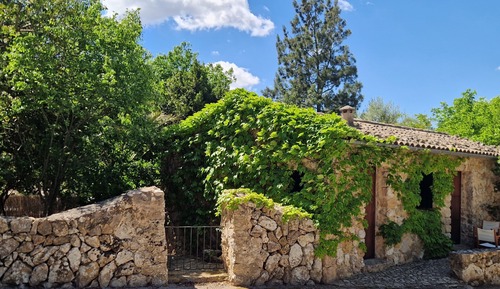 Superior House, Valley View