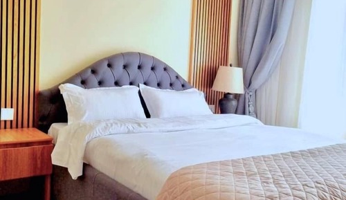 Comfort Apartment, 3 Bedrooms, Hill View