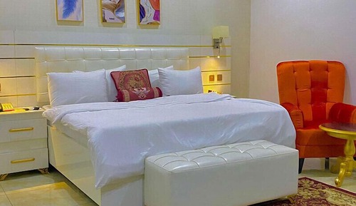 Deluxe Room, City View