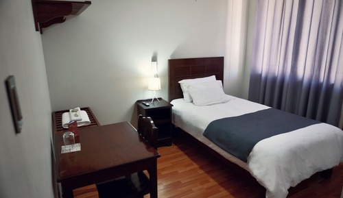 Classic Single Room