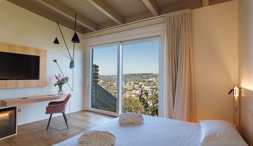 Deluxe Suite, Sea View