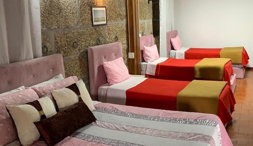 Family Room (SUITE T1)