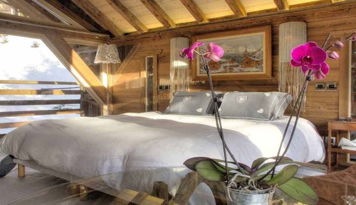 Suite du Lavaret with Private Jacuzzi