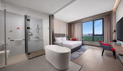 Standard Room, 1 King Bed, Bathtub (Extra Floor Space)